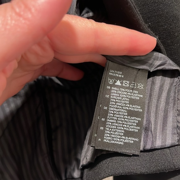 H&M Women’s Black Single Button Blazer US Size 6 - Picture 4 of 4